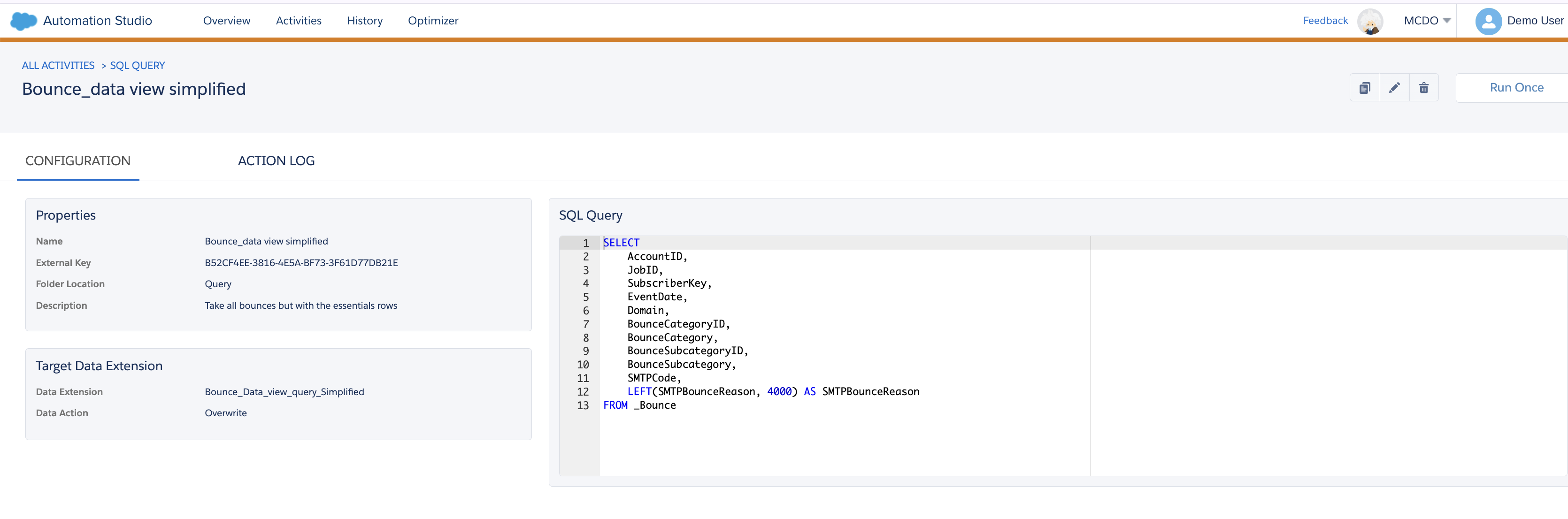 Page d'une activité SQL Query avec le bouton Run Once et l'onglet Action Log